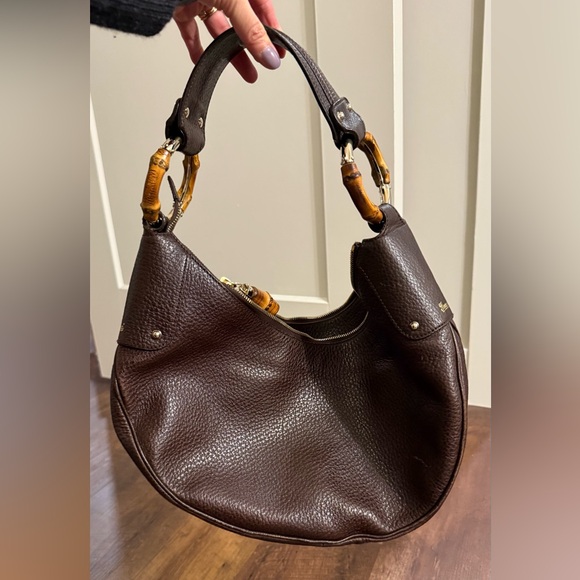 VINTAGE Gucci Brown Leather Shoulder Bag with Bamboo Handles - Picture 5 of 16